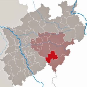 Im Kreis Olpe ist Vespa velutina bereits anzutreffen und auch in anderen Teilen von Nordrhein-Westfalen wird die asiatische Hornisse Vespa velutina nigrithorax früher oder später auftauchen. (Karte: TUBS/Wikimedia)