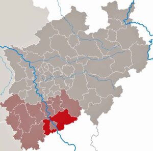 Im Rhein-Sieg Kreis wurde Vespa velutina bereits mehrfach gesichtet und anderen Teilen von Nordrhein-Westfalen wird die asiatische Hornisse Vespa velutina nigrithorax früher oder später auftauchen. (Karte: TUBS/Wikimedia)